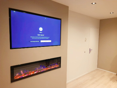 Odaymo schilder en decoratiewerk kan een compleet wandmeubel voor u maken, waarbij de tv wordt ingebouwd evenals een open haard. Het betreft een knap staaltje ambacht met heel veel mogelijkheden zoals wandmeubels, kasten, het hoofdeinde van het bed, kortom alles is mogelijk met gipsplaat. Ieder ontwerp is uniek en op maat gemaakt voor uw woning. 